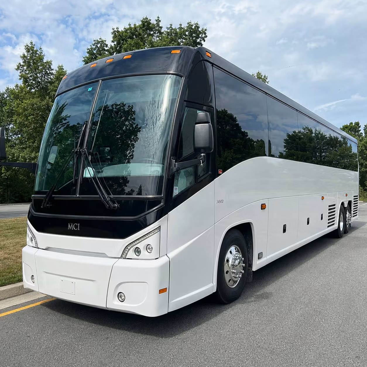get multi day charter bus rentals for santa cruz group tours and retreats