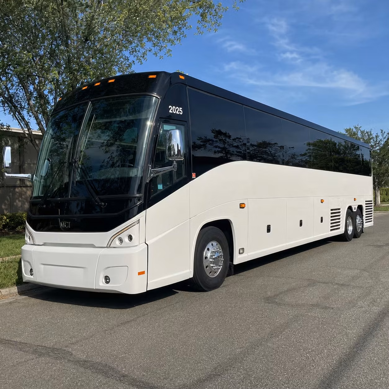 one way and round trip long distance bus rentals from santa cruz to san francisco