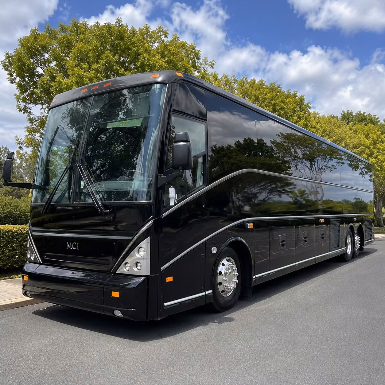 shuttle buses for roaring camp music events and outdoor festivals near santa cruz