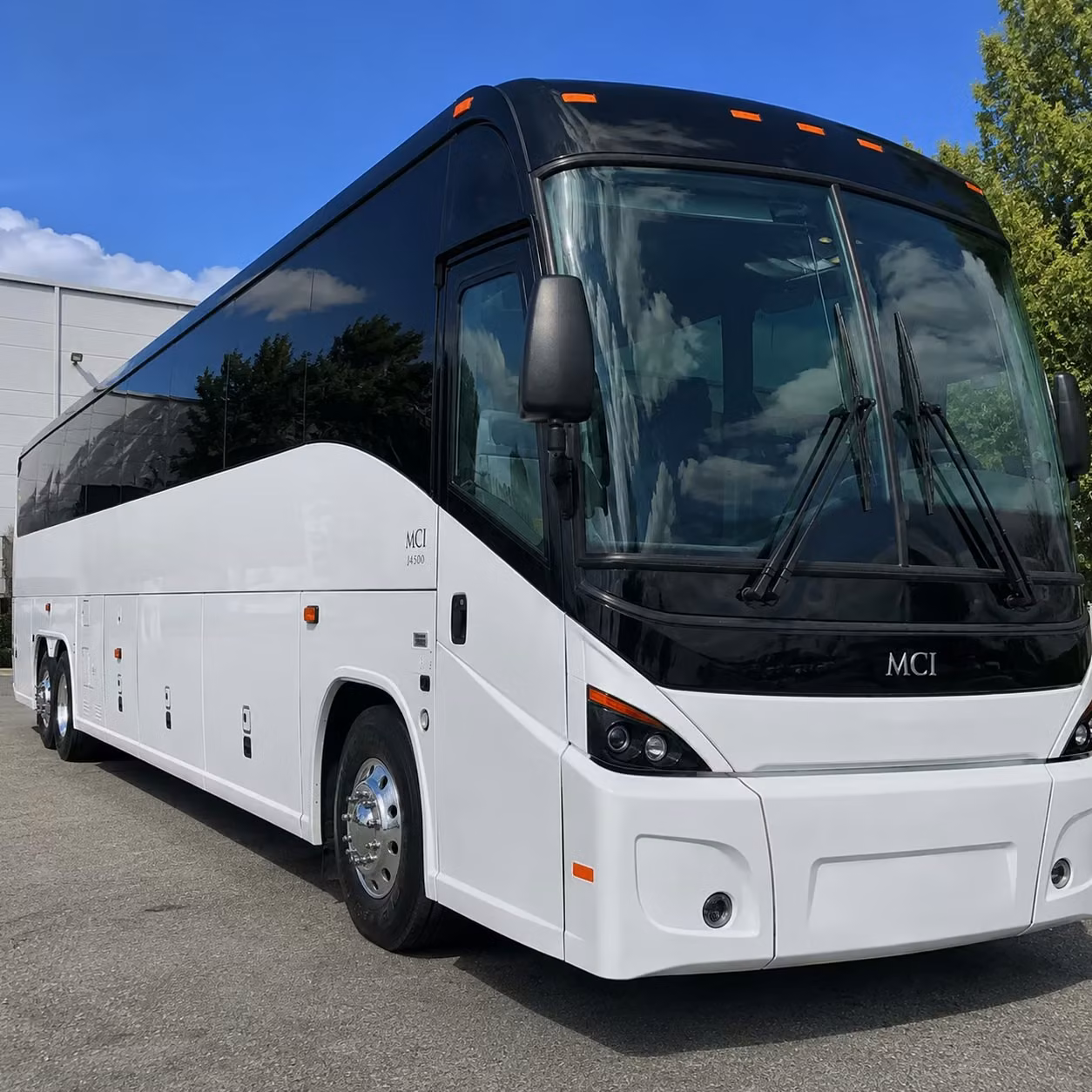 you can find and book airport transportation in santa cruz and any nearby city